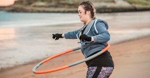 Reasons Hula Hooping Is an Amazing Low-Impact Workout hula hoop weight loss